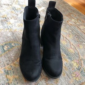 H&M classic heeled bootie